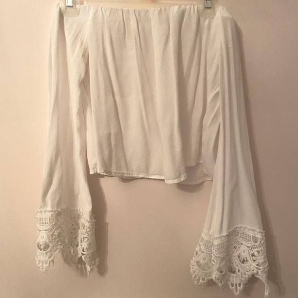 Forever 21 Off The Shoulder Blouse - Picture 1 of 2